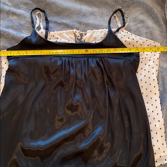 Bundle of 2 New York & Company Camisoles - Picture 7 of 8